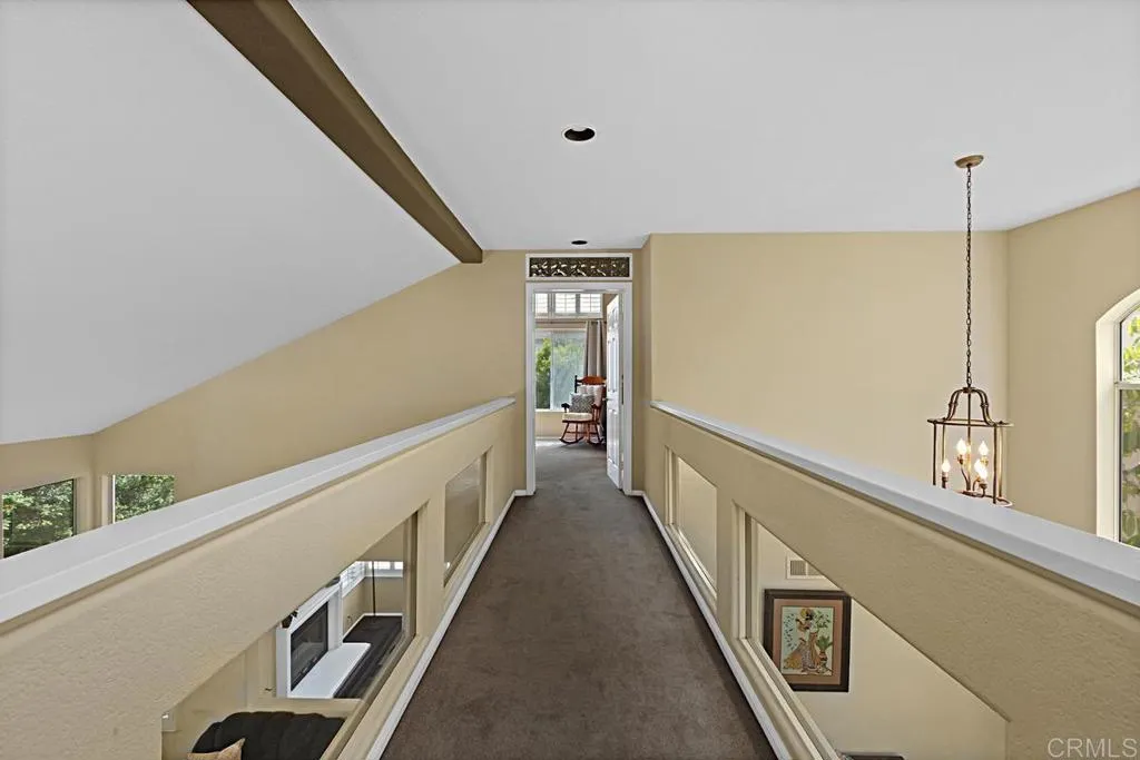 https://cdn.realtyfeed.com/cdn/127/306701710/978bbc10fe4f1896645b10364a3c5dde.webp