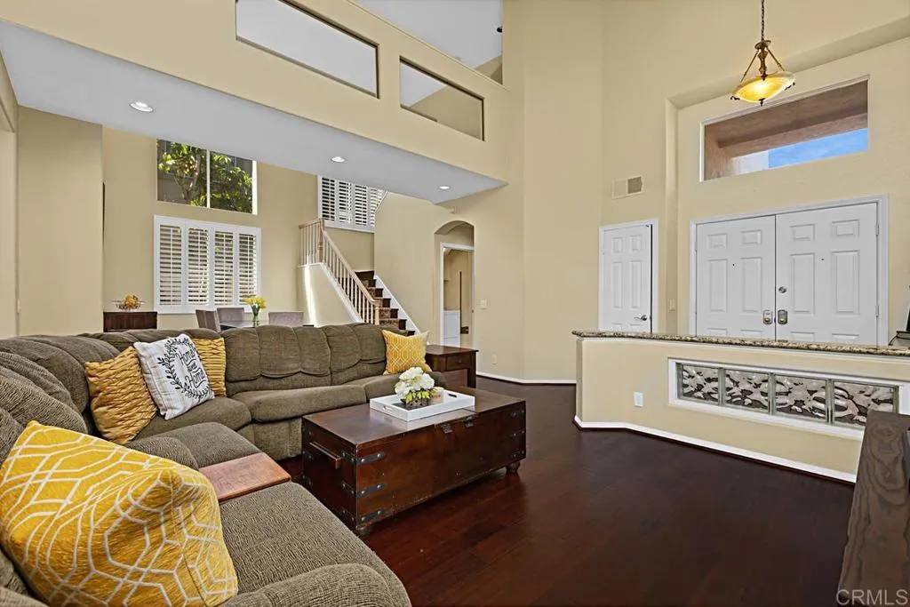 https://cdn.realtyfeed.com/cdn/127/306701710/b67a8981cf47343100ad9f848a55870a.webp