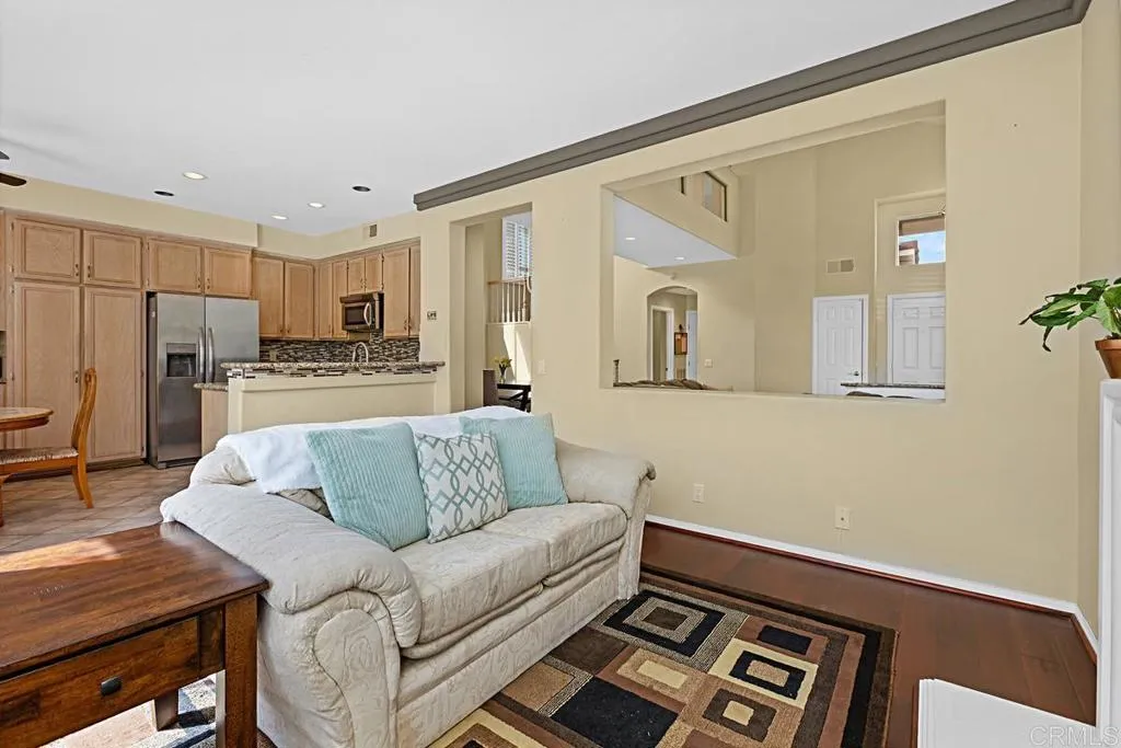 https://cdn.realtyfeed.com/cdn/127/306701710/c81290e1888d585222891c5058ec70bd.webp