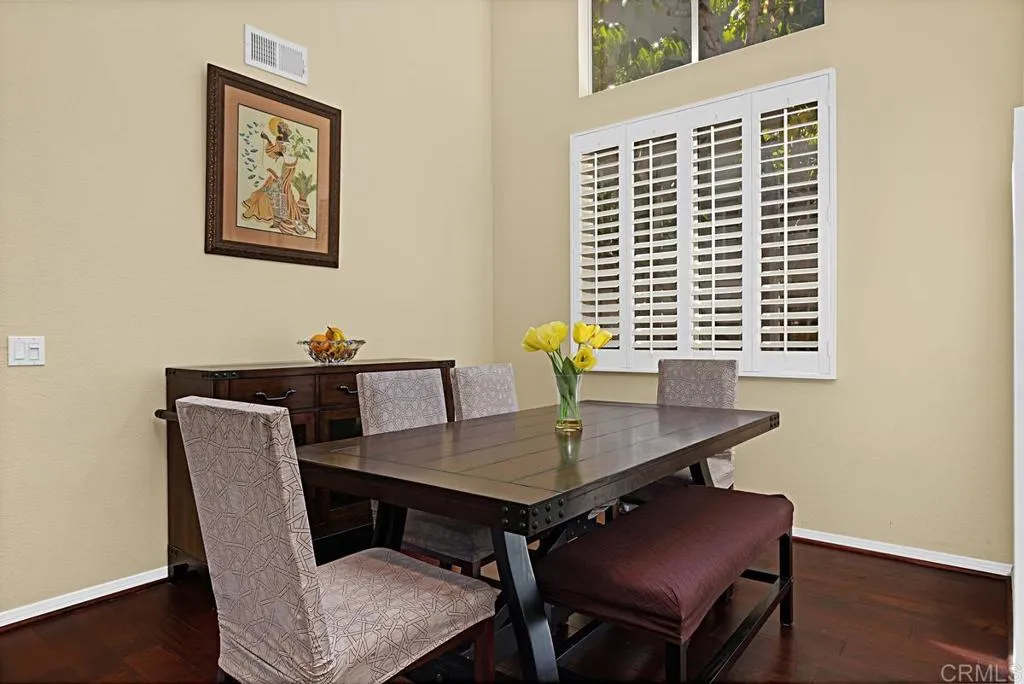 https://cdn.realtyfeed.com/cdn/127/306701710/e78d73226e80f26bbb23e6f2b6fea23e.webp