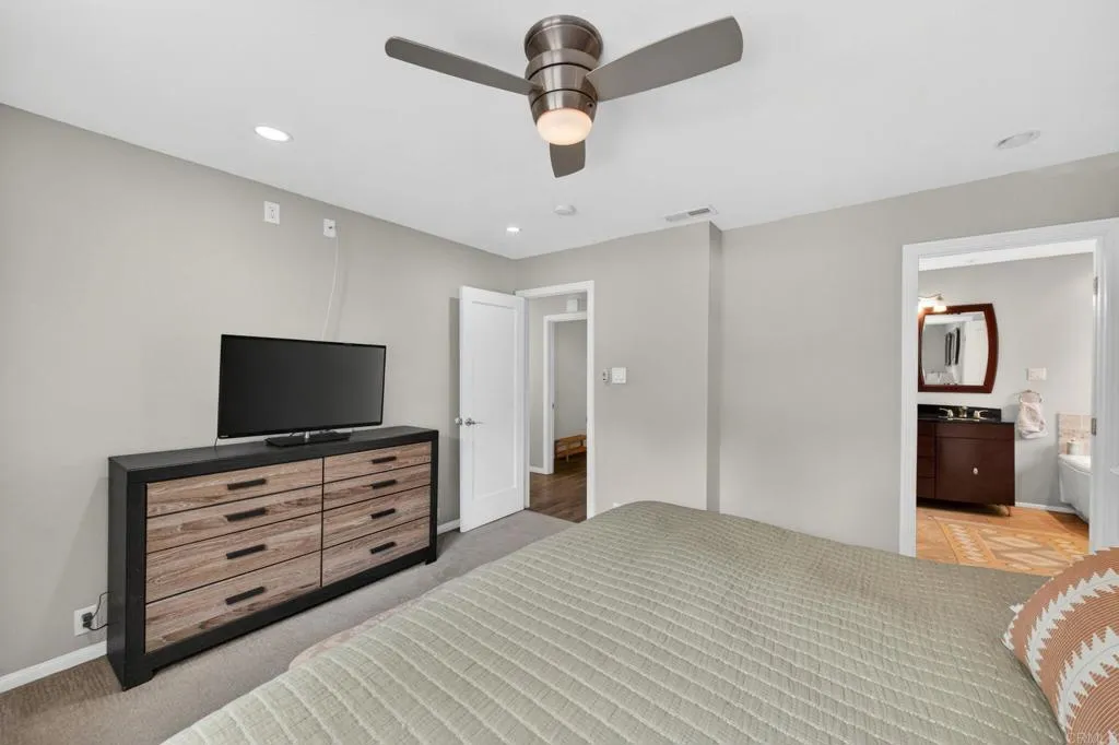 https://cdn.realtyfeed.com/cdn/127/306701712/2243184ae03143b619ee5e247649e895.webp