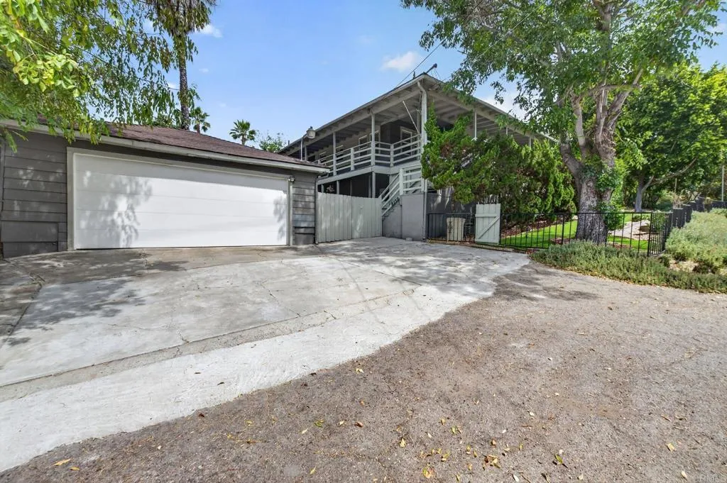 https://cdn.realtyfeed.com/cdn/127/306701712/a1bbe3d23240153cb0226ac948592a5f.webp