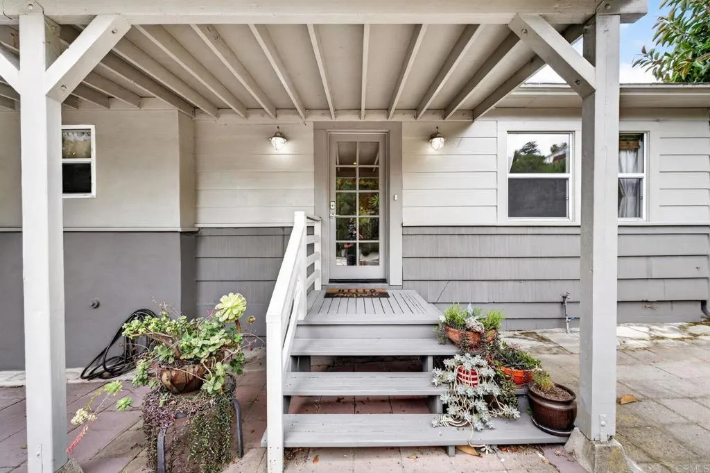 https://cdn.realtyfeed.com/cdn/127/306701712/ada67af81e74f1ea9e036d3d6981cd2f.webp