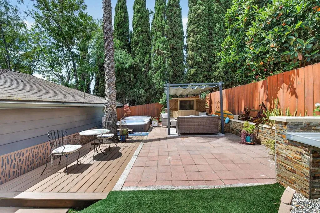 https://cdn.realtyfeed.com/cdn/127/306701712/d29893cdcd0452c653e256654f03a28c.webp