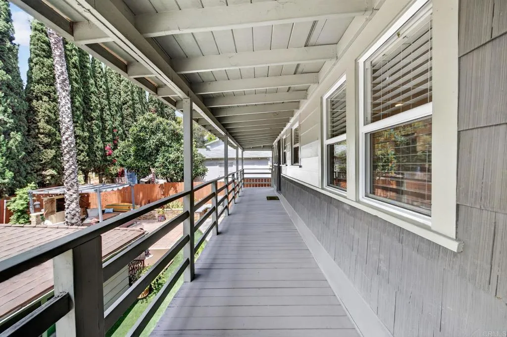 https://cdn.realtyfeed.com/cdn/127/306701712/eaabe995fa4024295aa9e00d5860a4e0.webp