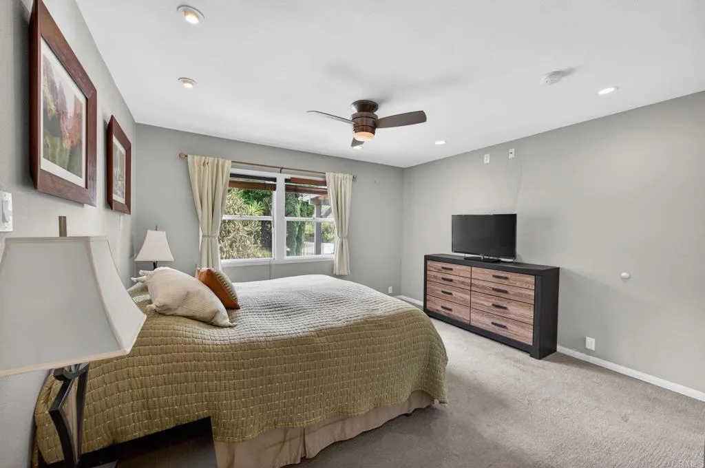 https://cdn.realtyfeed.com/cdn/127/306701712/eee1f9f52010901a268145c6707aff7f.webp