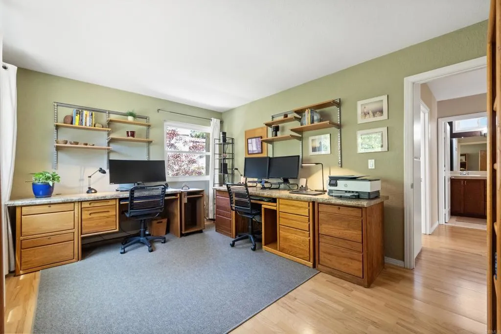https://cdn.realtyfeed.com/cdn/127/306701726/01cf0c4dbaee06040614a8c687c4c517.webp