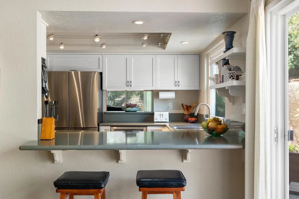 https://cdn.realtyfeed.com/cdn/127/306701726/ed853017babe303207d19ba6c83348bc.webp