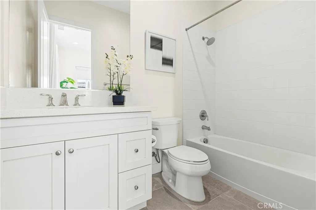 57 Pulsar, Irvine, CA, 92618