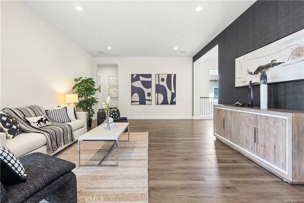 57 Pulsar, Irvine, CA, 92618