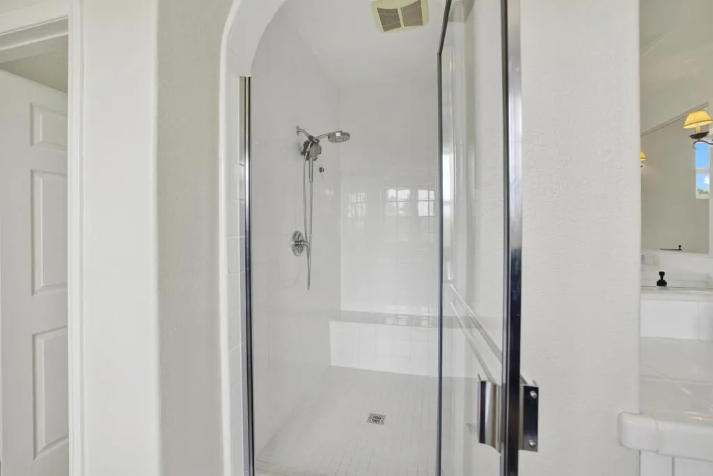https://cdn.realtyfeed.com/cdn/127/306701764/23d33aea87a4b1935137741ae7d8fd93.webp