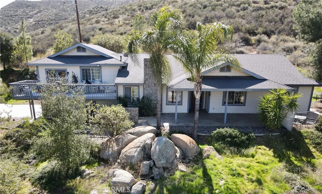 Hemet, CA 92543