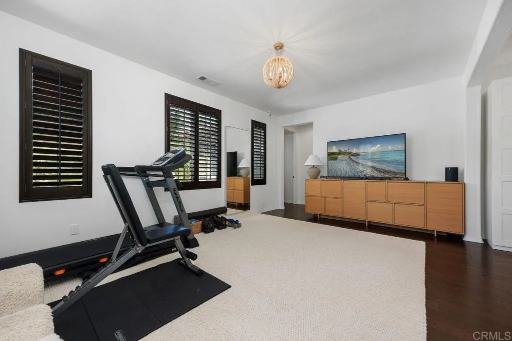 https://cdn.realtyfeed.com/cdn/127/306701843/c49b1bdd8edf13c11b95eb6c38a9edf8.webp