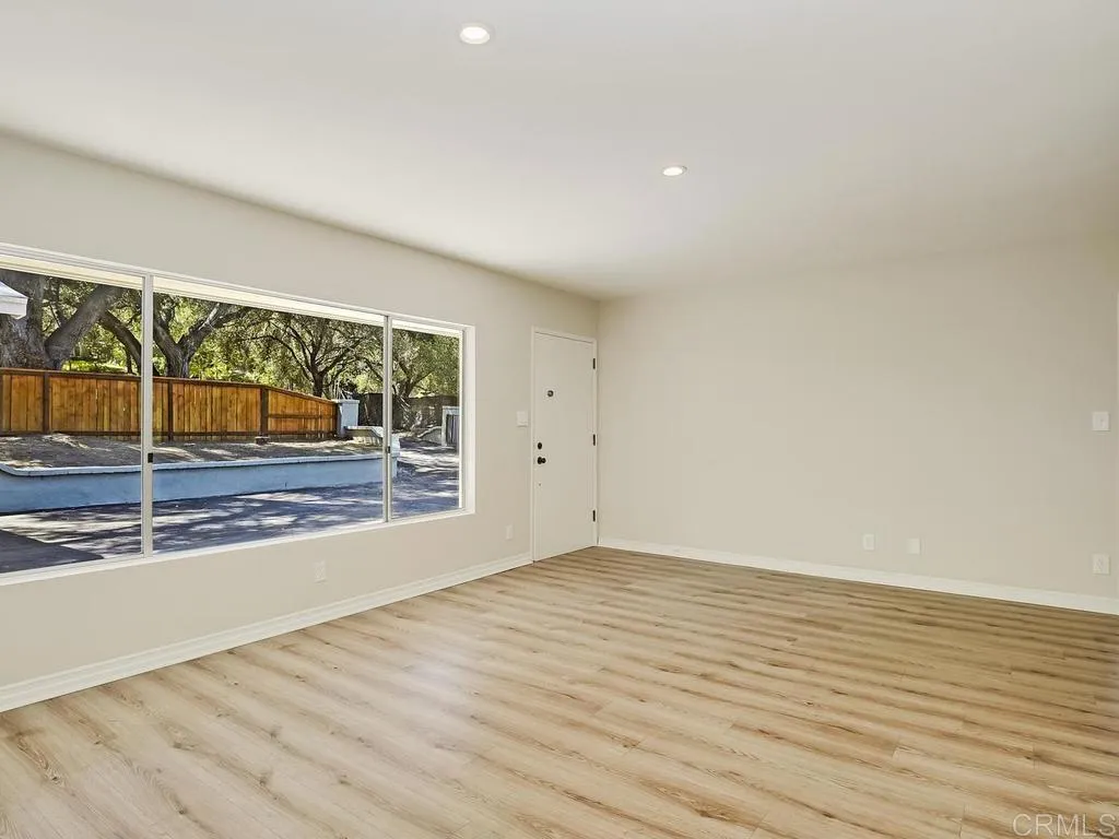 https://cdn.realtyfeed.com/cdn/127/306701870/9f25c1af0b4475d6641cc4afcde94e53.webp