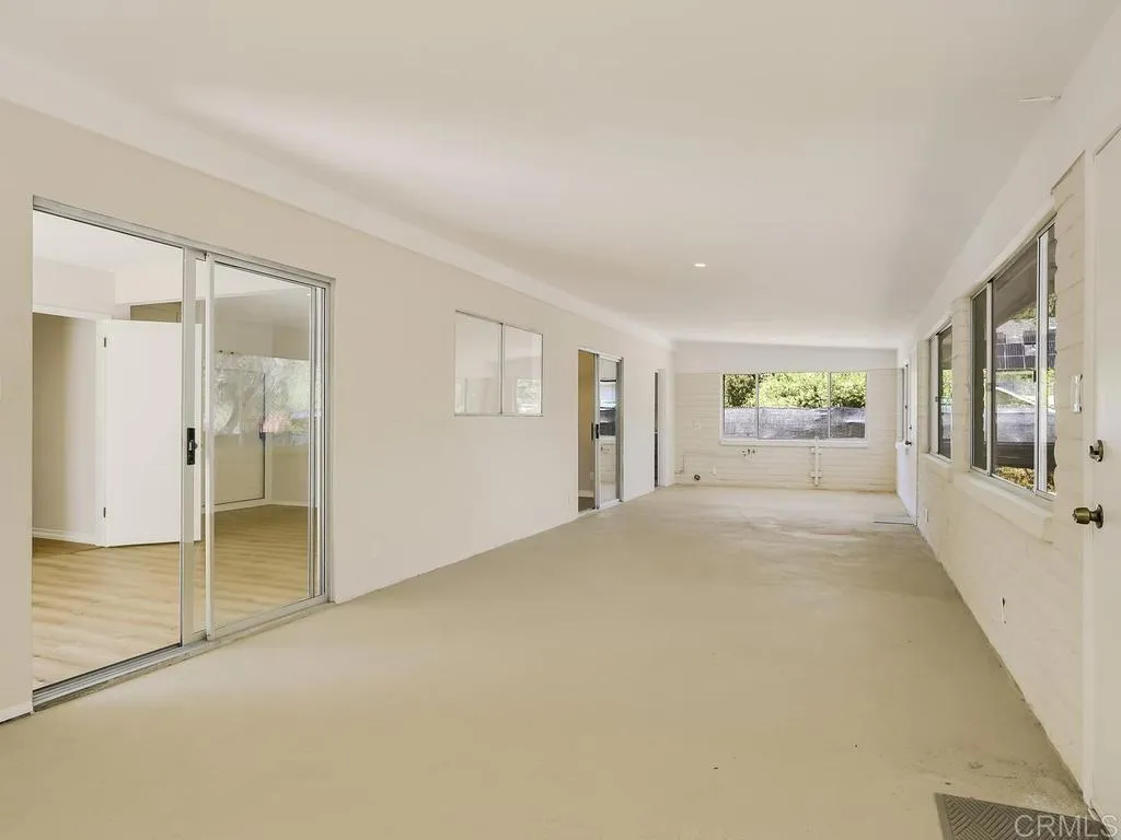 https://cdn.realtyfeed.com/cdn/127/306701870/a53d4a3cdd284296c1c1528b7c1fab37.webp