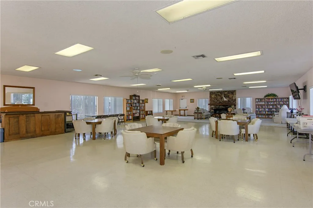 https://cdn.realtyfeed.com/cdn/127/306701876/04b4b4b0e12b764f6a27e8d48f050131.webp