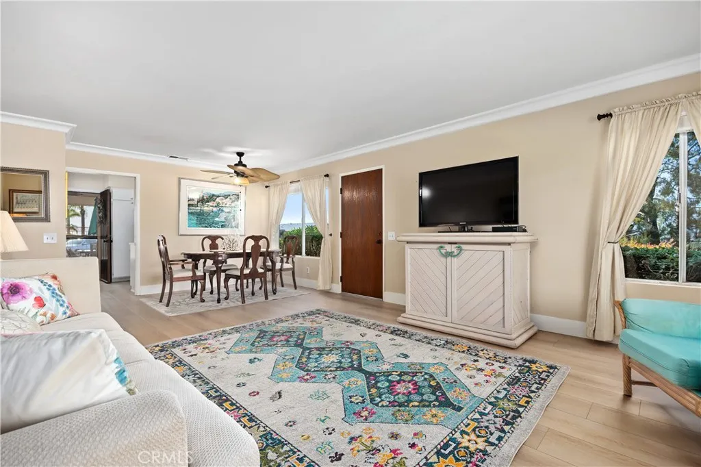 https://cdn.realtyfeed.com/cdn/127/306701876/8292630020ca1823797ecef267f665d5.webp