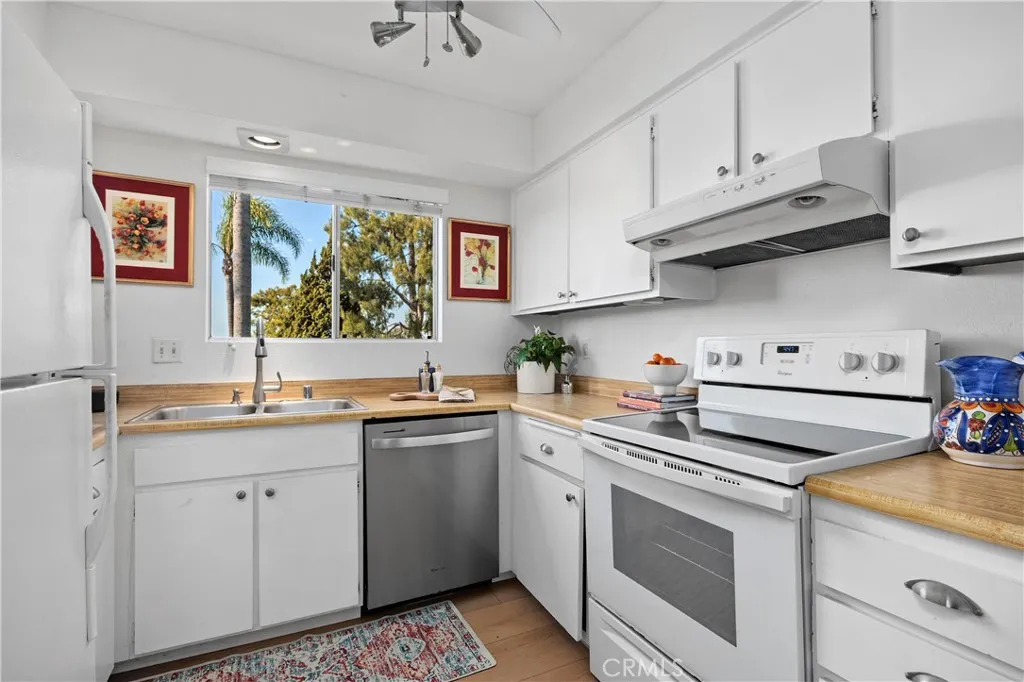 https://cdn.realtyfeed.com/cdn/127/306701876/96b6ac7cdf470260b4fa73899f97fe90.webp