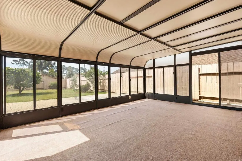 https://cdn.realtyfeed.com/cdn/127/306701899/141084c7b3c002b95e084419a179386f.webp
