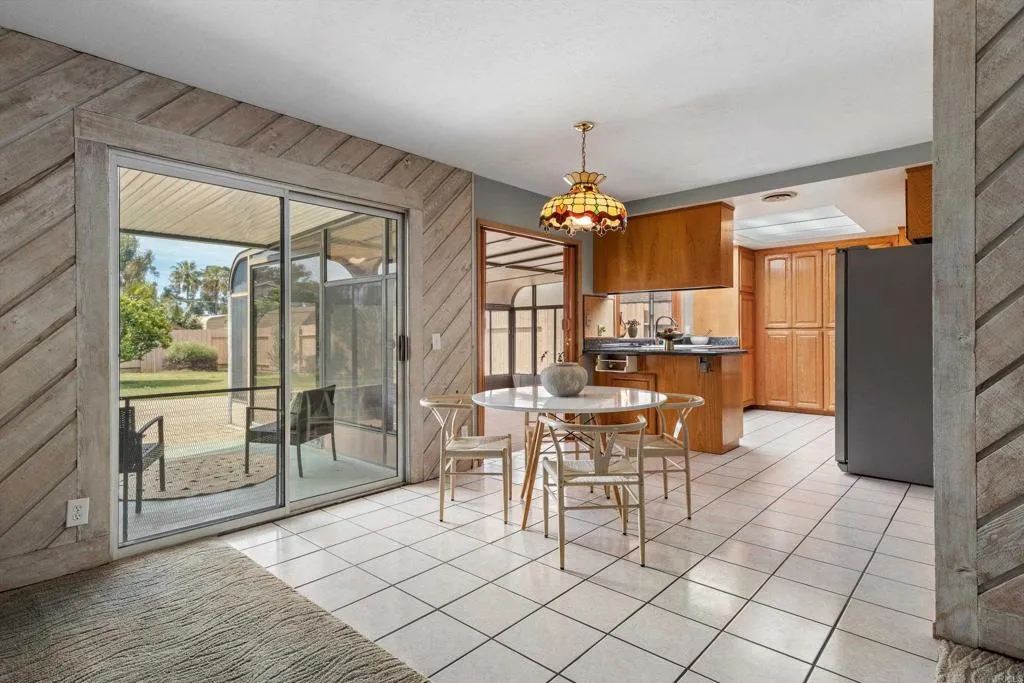 https://cdn.realtyfeed.com/cdn/127/306701899/996defc27d9d3381b2c3f9ad46172ef7.webp
