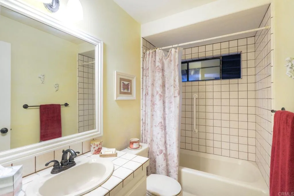 https://cdn.realtyfeed.com/cdn/127/306701900/49898548b3121c48b65d3a475118d2c9.webp