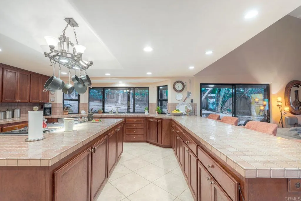 https://cdn.realtyfeed.com/cdn/127/306701900/7996c16b13e560714c5dfe79752d38d1.webp