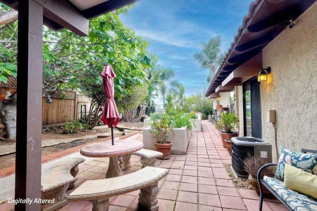 https://cdn.realtyfeed.com/cdn/127/306701900/f79b9a66f889bb2c624c51acc5962021.webp