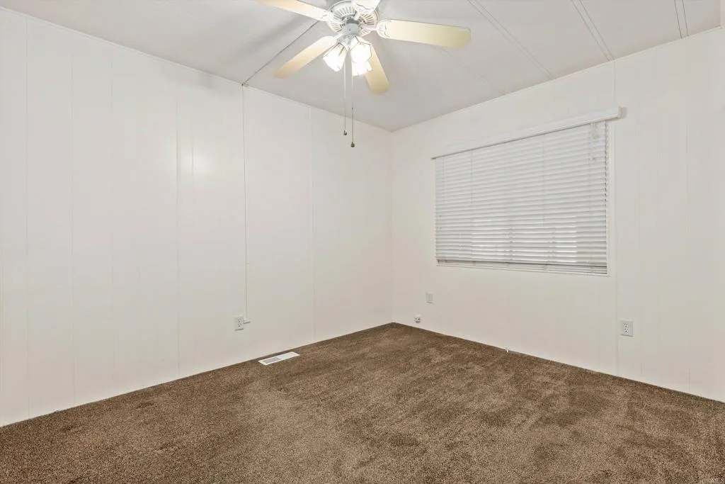 https://cdn.realtyfeed.com/cdn/127/306701933/0dc049dfec895b2b5525f9952053b68a.webp