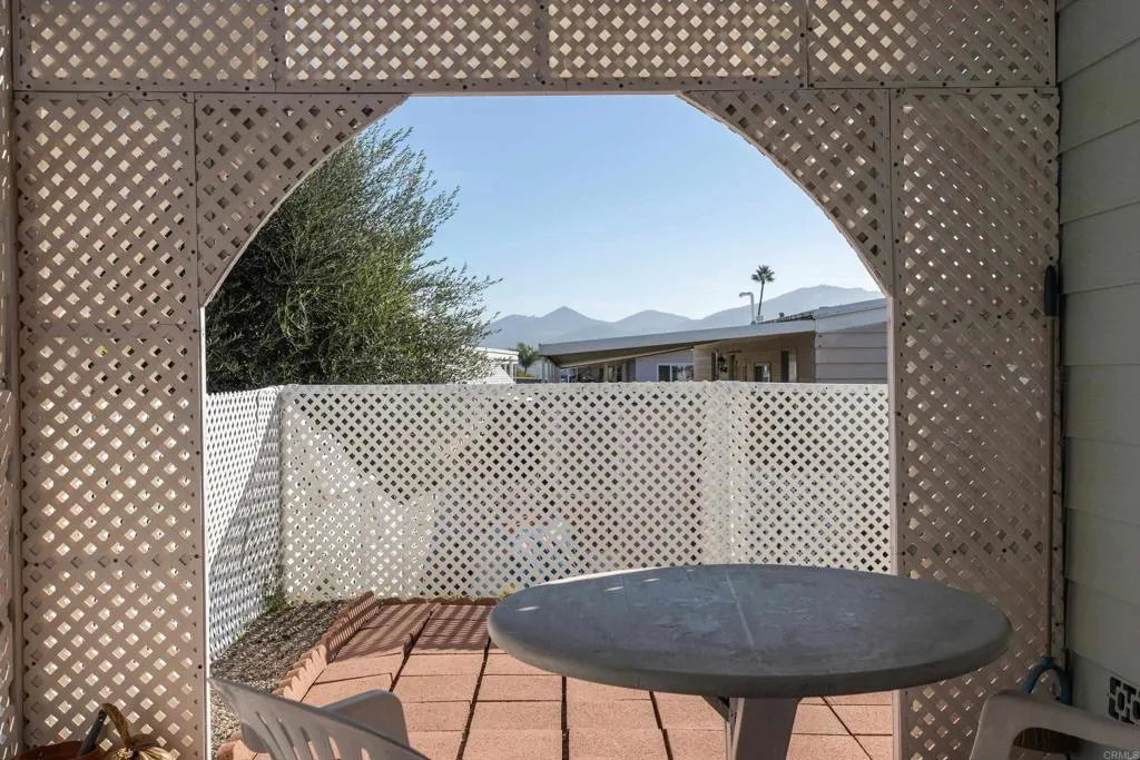 33140 Juniper Lane, Green Valley Lake, CA, 92341