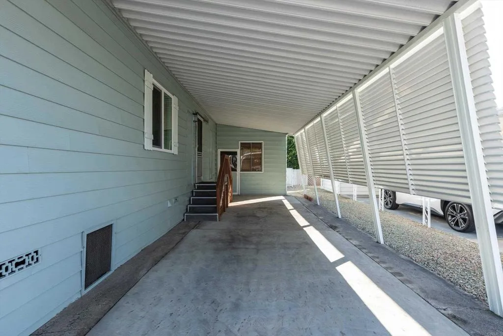 https://cdn.realtyfeed.com/cdn/127/306701933/67c13ebfc5f8fdd6197a884a2f3b57c6.webp