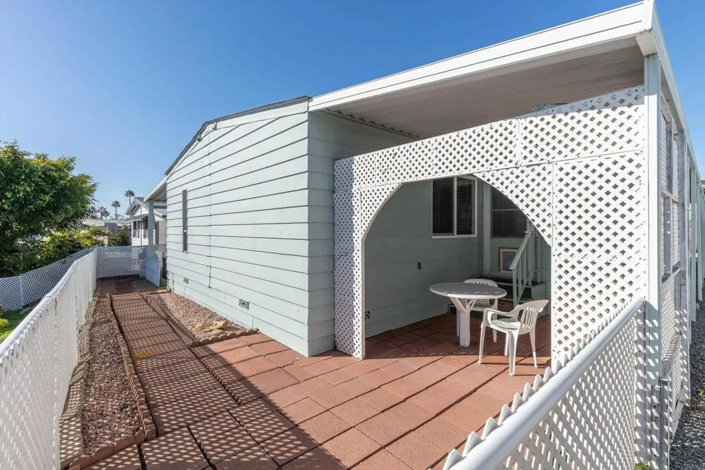 https://cdn.realtyfeed.com/cdn/127/306701933/a5008ceeca192b32043e462fe3f76c12.webp
