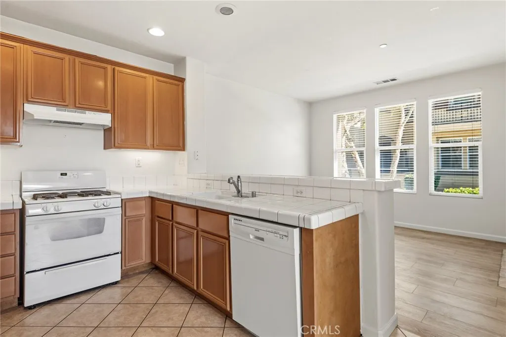 1800 Lakeshore Drive UNIT 1106, Lake Elsinore, CA, 92530