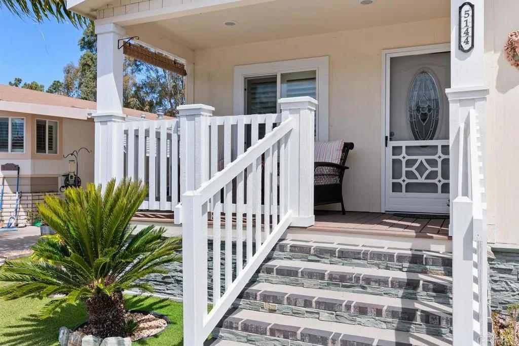 https://cdn.realtyfeed.com/cdn/127/306702015/68d0b657b6211d9c399aee7c972c8da6.webp