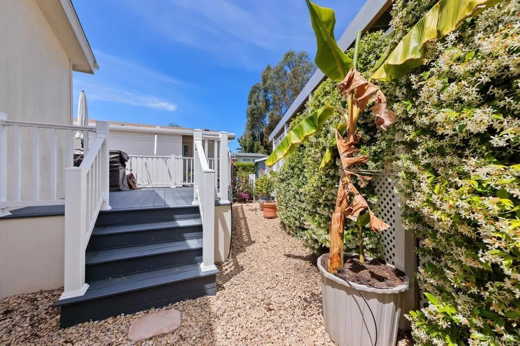 https://cdn.realtyfeed.com/cdn/127/306702015/ab0cc358da11c83eab6ecab607551824.webp