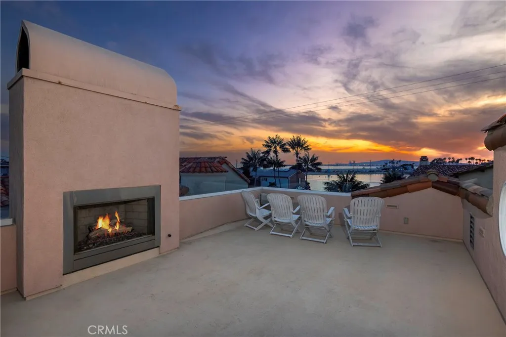 19 Geneva, Long Beach, CA, 90803