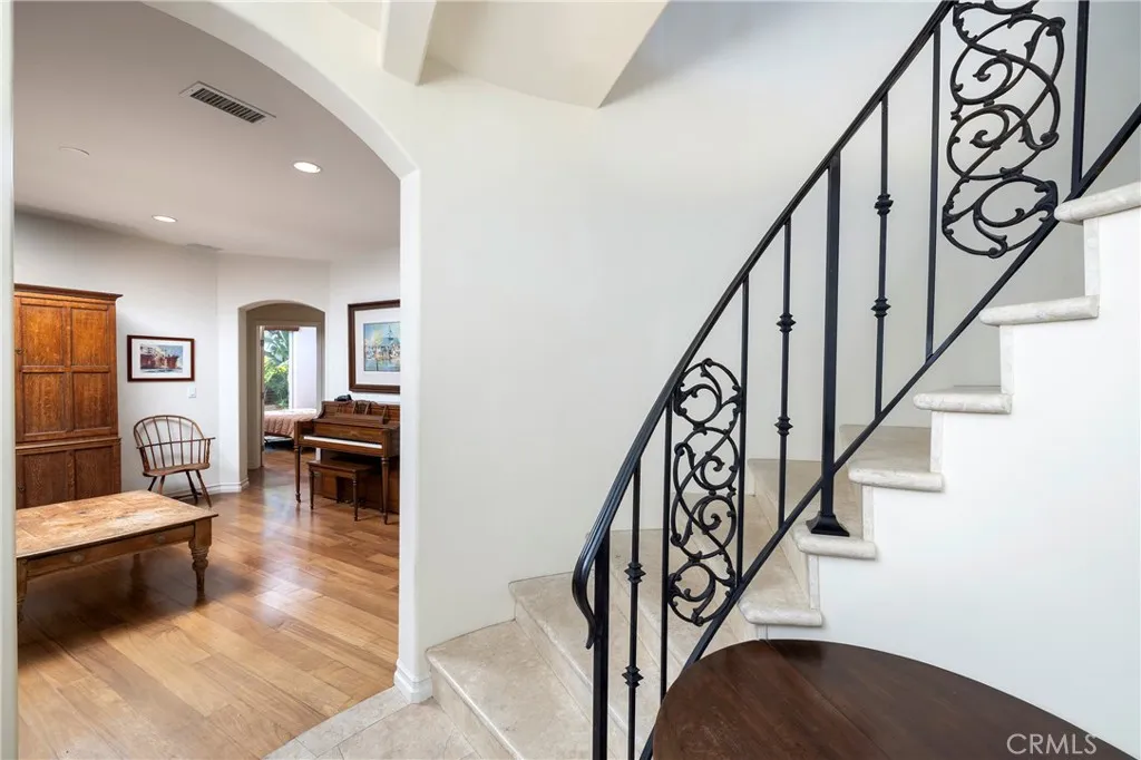 19 Geneva, Long Beach, CA, 90803