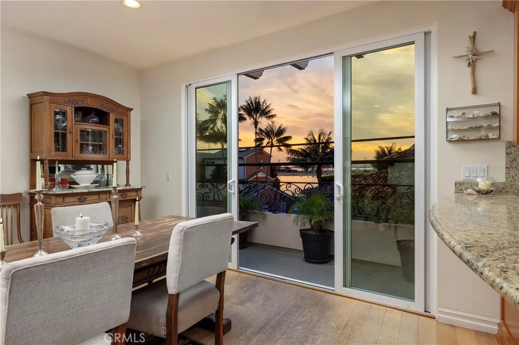 19 Geneva, Long Beach, CA, 90803
