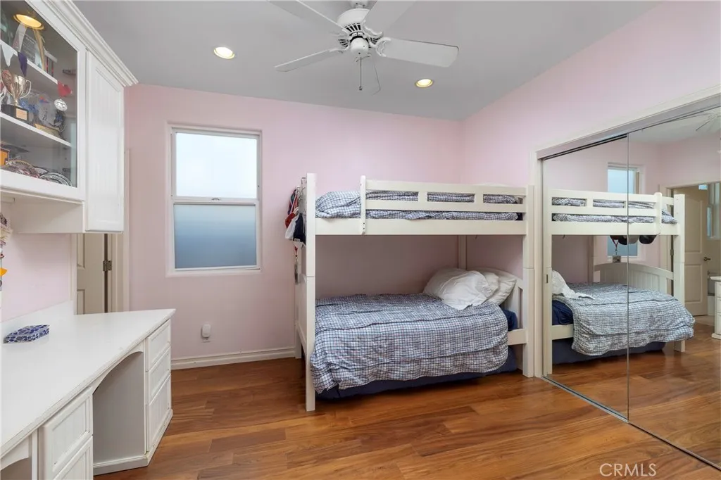 19 Geneva, Long Beach, CA, 90803