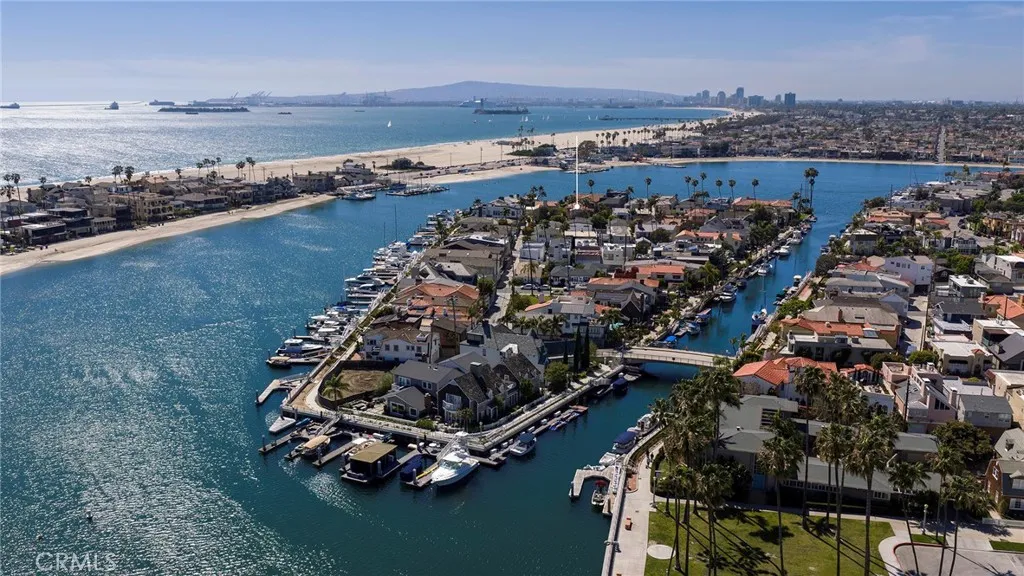 19 Geneva, Long Beach, CA, 90803