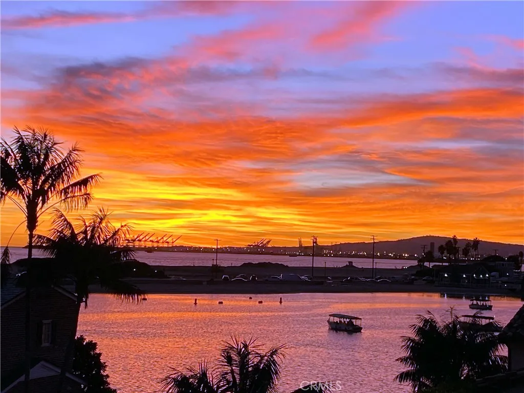19 Geneva, Long Beach, CA, 90803