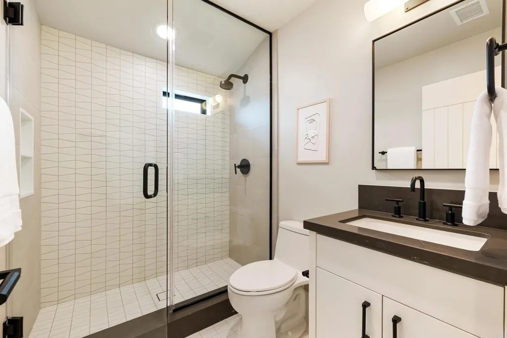 https://cdn.realtyfeed.com/cdn/127/306702051/42281671a6e4b486e78057f93dd4a6b7.webp