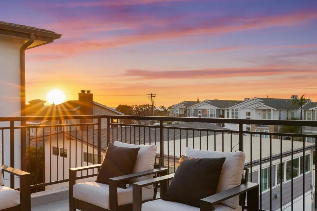 https://cdn.realtyfeed.com/cdn/127/306702051/51c95713b92cf8c479f6d690803573d8.webp