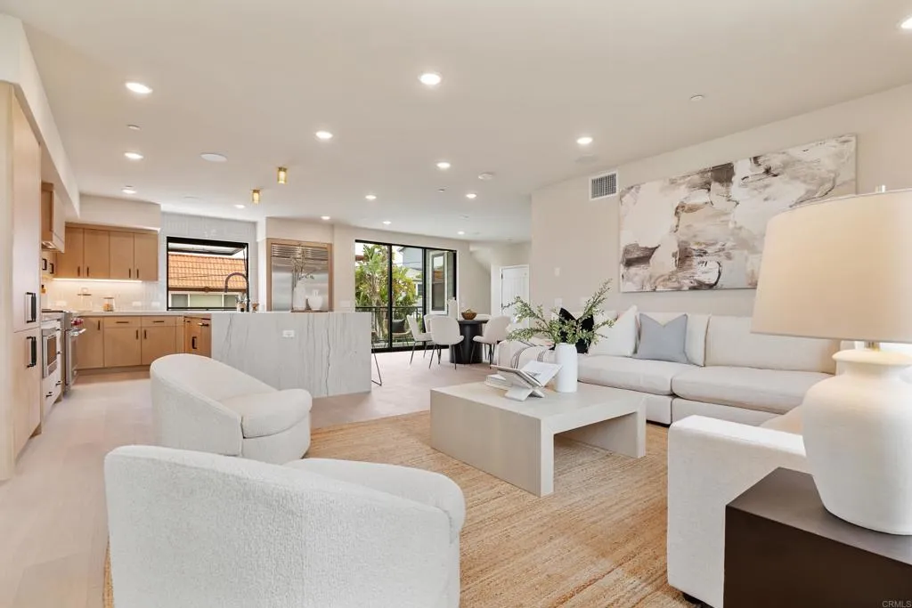https://cdn.realtyfeed.com/cdn/127/306702051/b9a53bf0f887874d29bd904370294666.webp