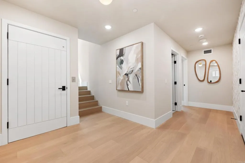 https://cdn.realtyfeed.com/cdn/127/306702051/ecf916daf6d0e0c61852297bd86699d8.webp