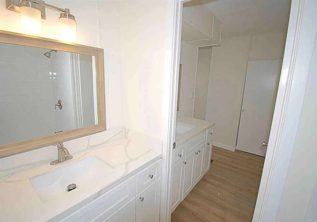 https://cdn.realtyfeed.com/cdn/127/306702144/e18aa48c4d77b2970b4509611c042954.webp