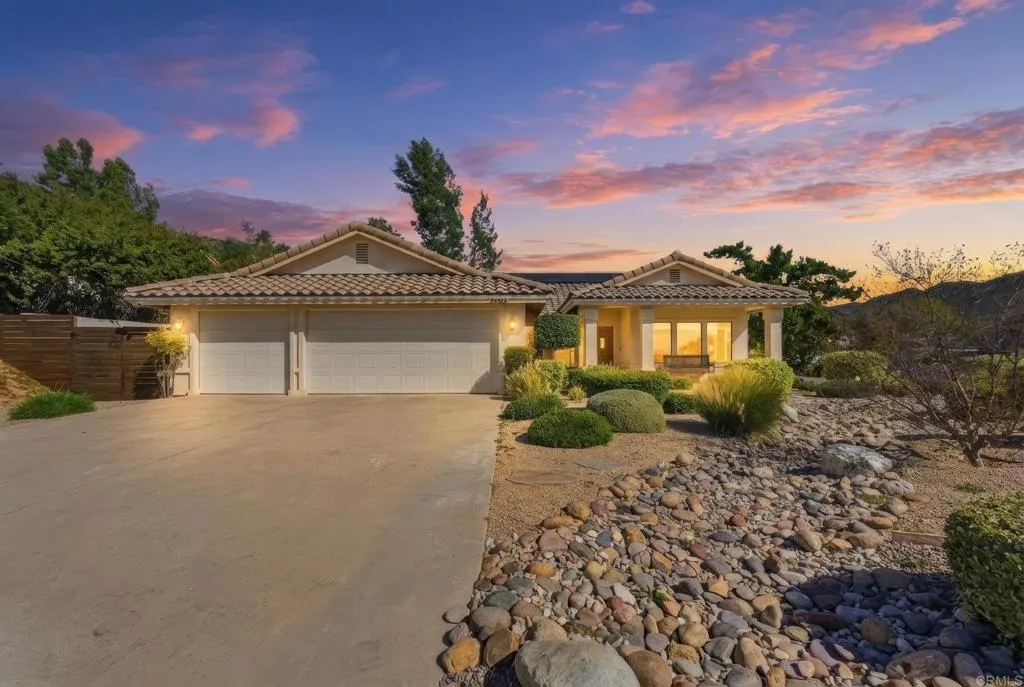 https://cdn.realtyfeed.com/cdn/127/306702150/0f1a0b54f6743755384cecdfe8d93b6f.webp