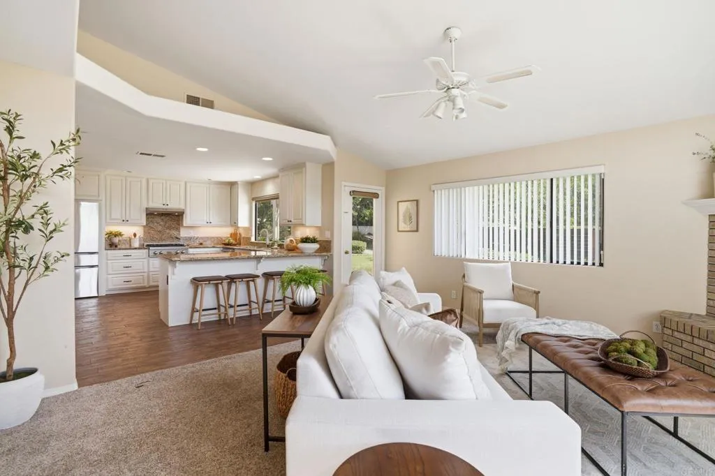 https://cdn.realtyfeed.com/cdn/127/306702150/3084506f69be13f049697012005b75ff.webp