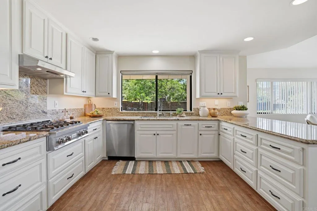 https://cdn.realtyfeed.com/cdn/127/306702150/63ca11b6e0633ecf969001ec76a60e98.webp