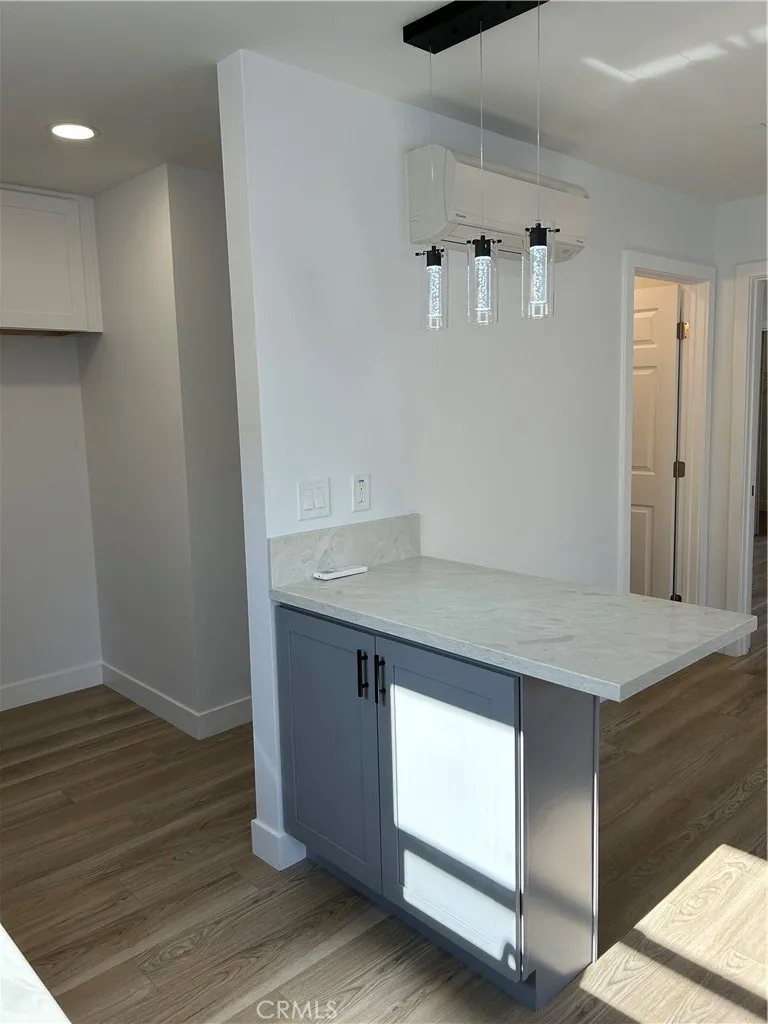 2033 Burnett Street, Long Beach, CA, 90810
