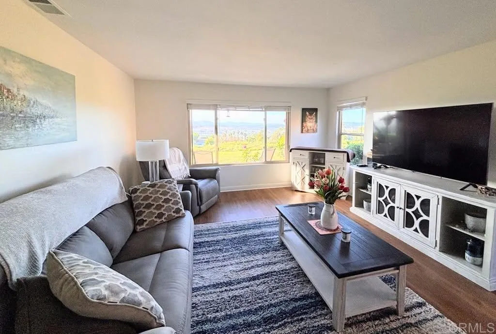 https://cdn.realtyfeed.com/cdn/127/306702180/6182fac7fec864466f17935a955343de.webp